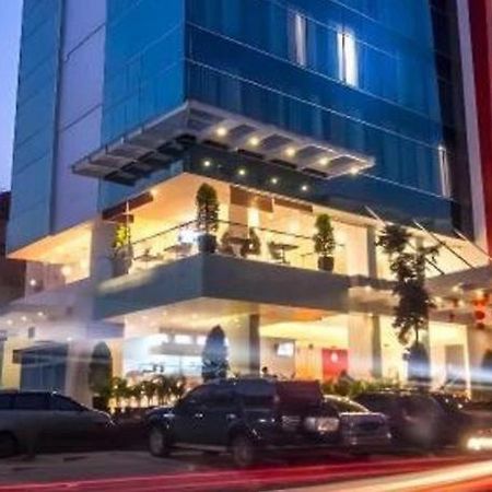 Redstar Hotel Jakarta Exterior photo
