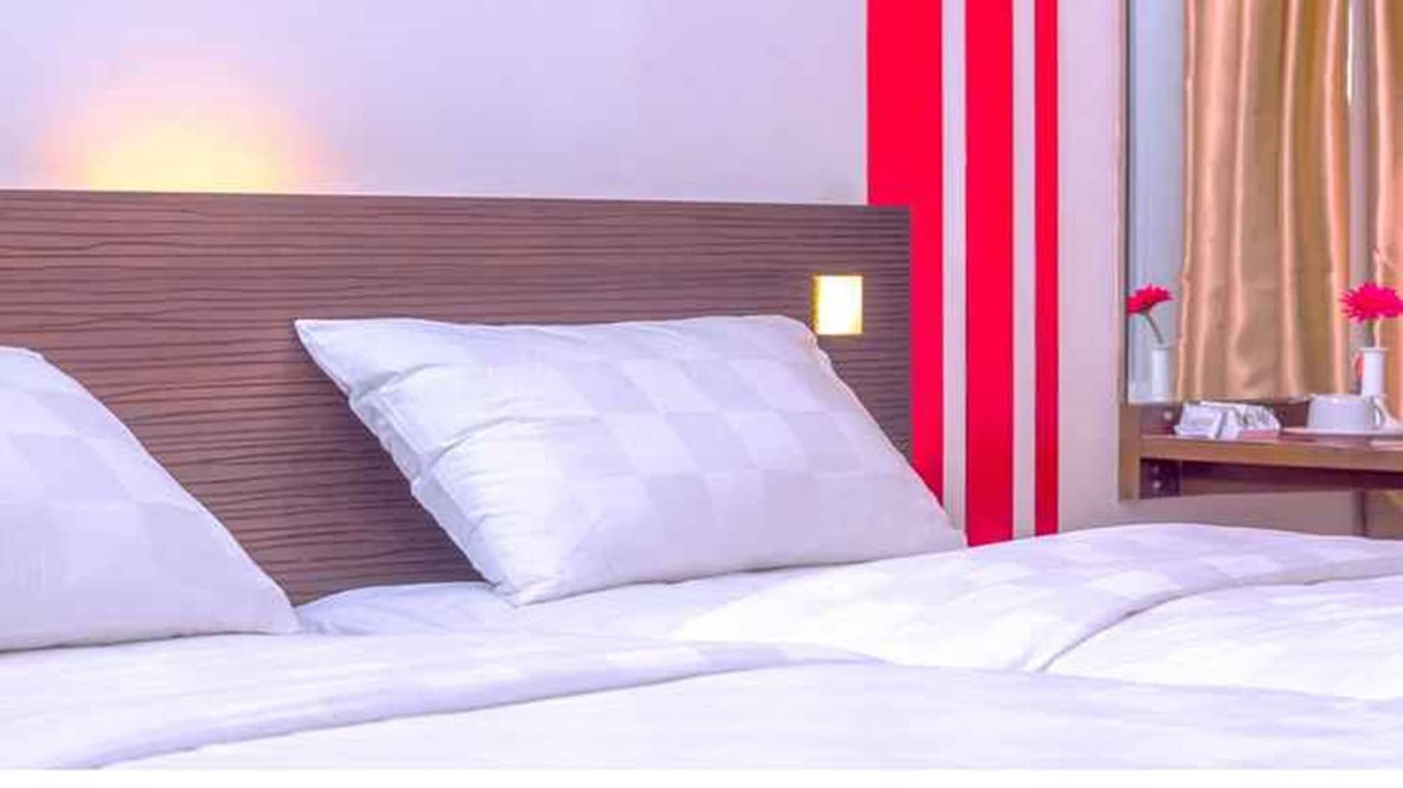 Redstar Hotel Jakarta Exterior photo
