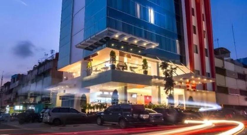 Redstar Hotel Jakarta Exterior photo