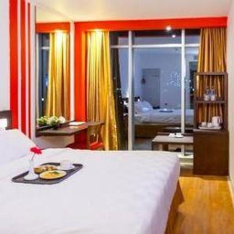 Redstar Hotel Jakarta Exterior photo