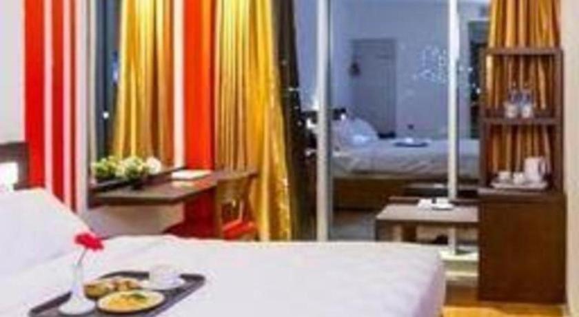 Redstar Hotel Jakarta Exterior photo